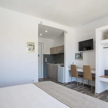 Lisabeth מלון 3*