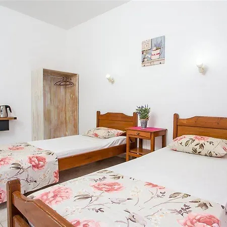 Lisabeth Otel Faliraki